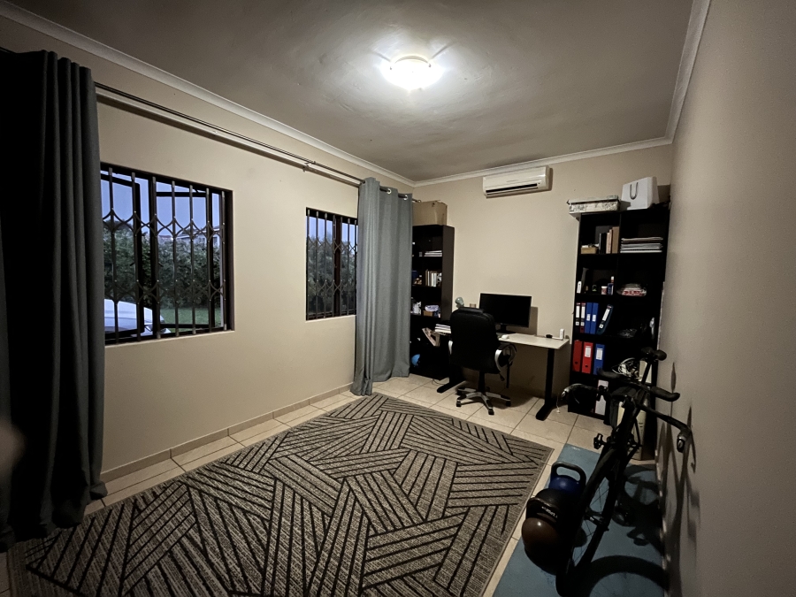 To Let 4 Bedroom Property for Rent in Sheffield Beach KwaZulu-Natal