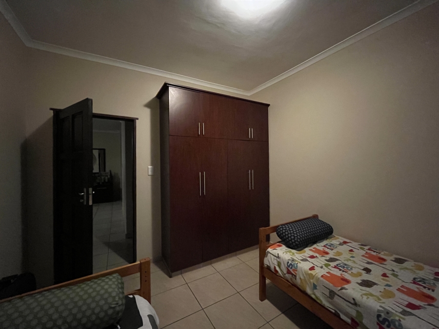 To Let 4 Bedroom Property for Rent in Sheffield Beach KwaZulu-Natal