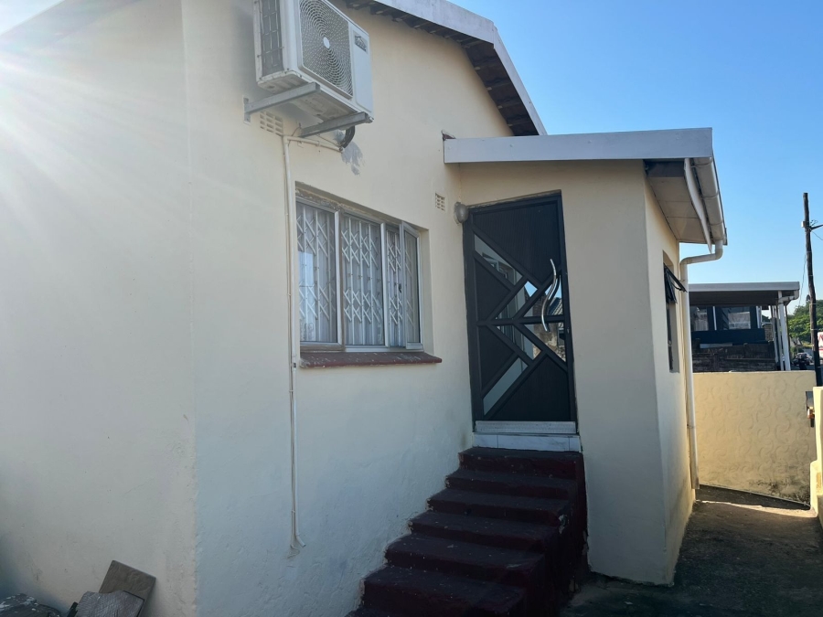 3 Bedroom Property for Sale in Austerville KwaZulu-Natal
