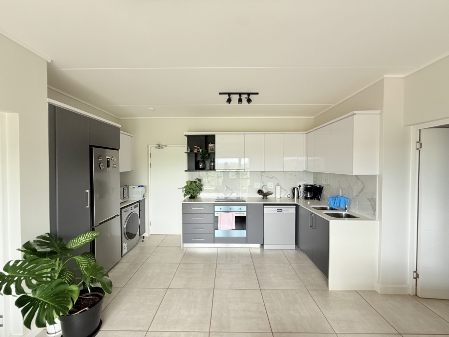 To Let 2 Bedroom Property for Rent in Izinga KwaZulu-Natal