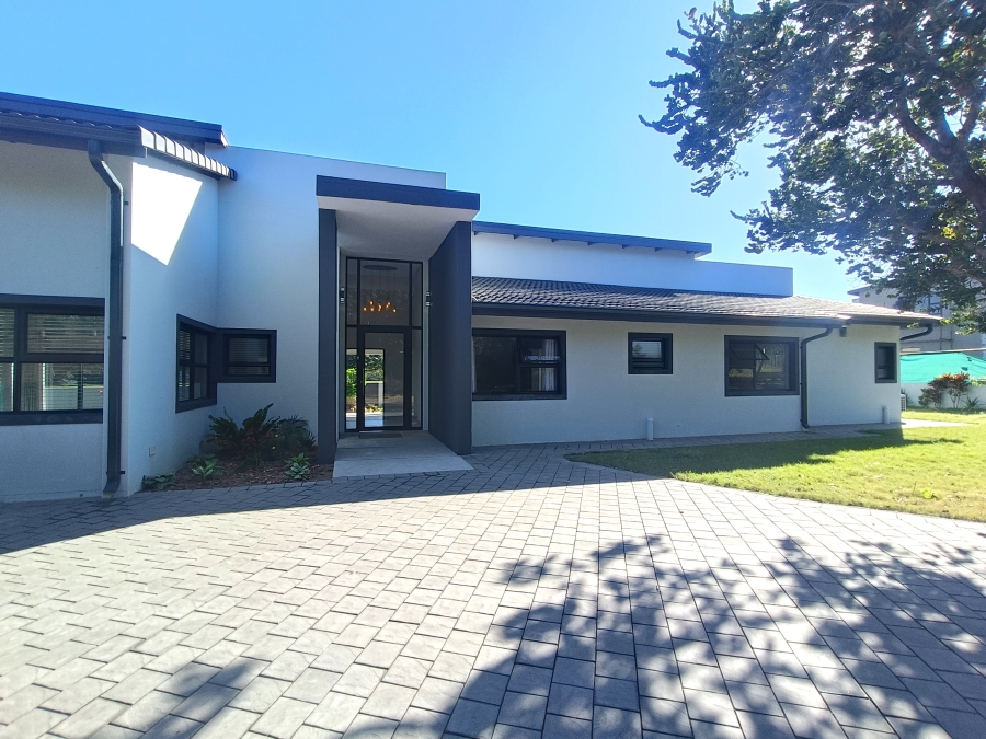 To Let 4 Bedroom Property for Rent in Mzingazi Golf Estate KwaZulu-Natal