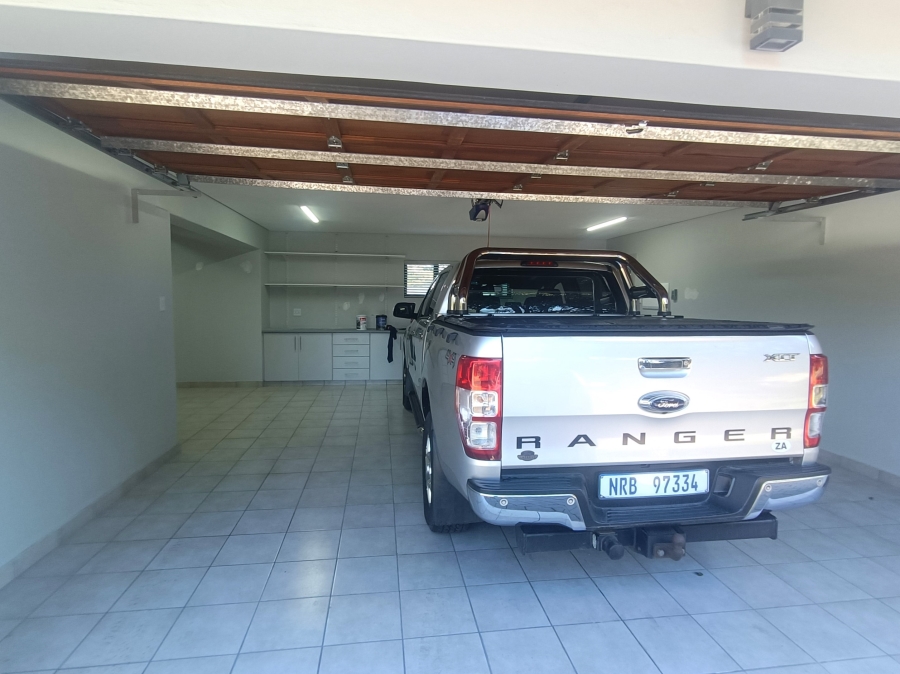 To Let 4 Bedroom Property for Rent in Mzingazi Golf Estate KwaZulu-Natal