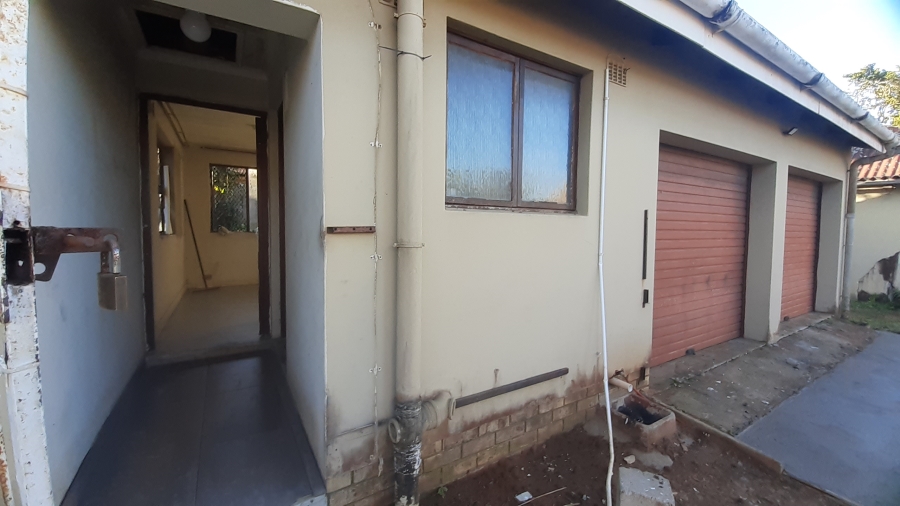 To Let 2 Bedroom Property for Rent in Amanzimtoti KwaZulu-Natal