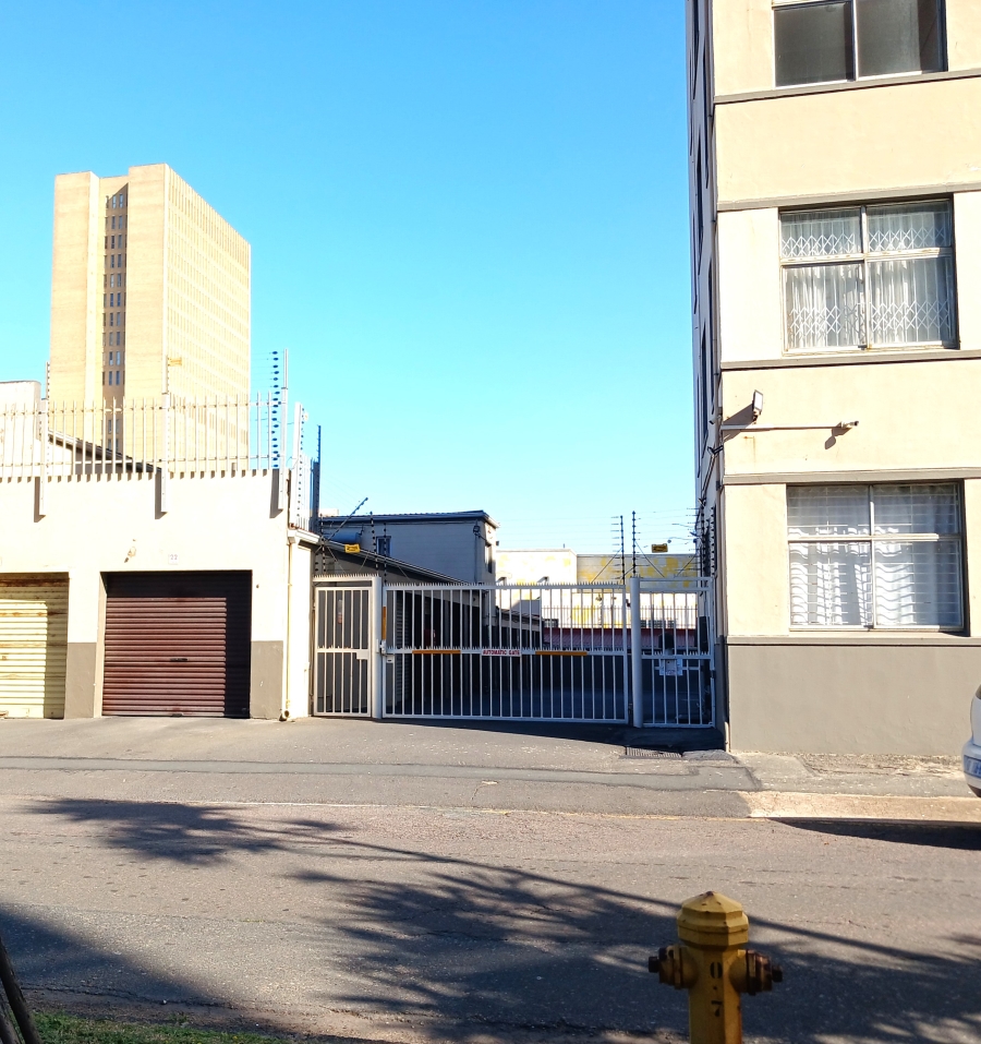 1 Bedroom Property for Sale in North Beach KwaZulu-Natal