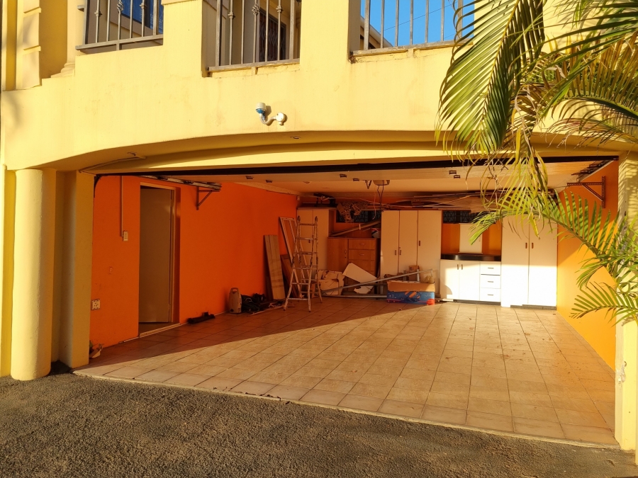 To Let 4 Bedroom Property for Rent in Sunningdale KwaZulu-Natal