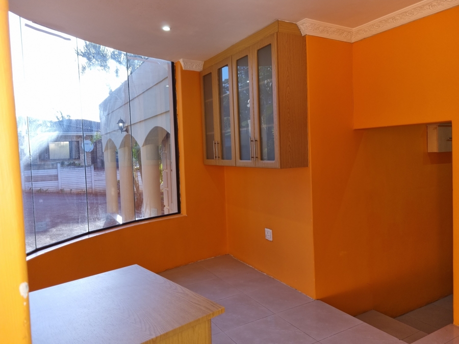 To Let 4 Bedroom Property for Rent in Sunningdale KwaZulu-Natal