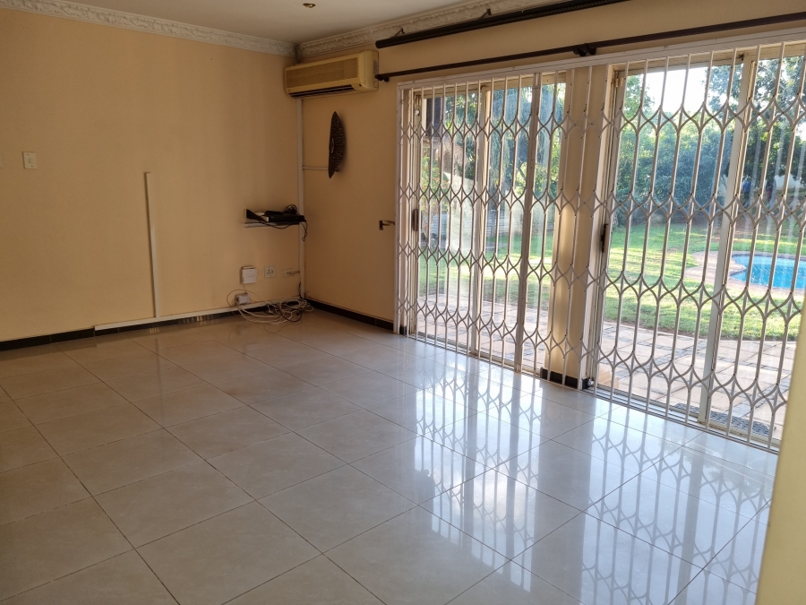 To Let 4 Bedroom Property for Rent in Sunningdale KwaZulu-Natal