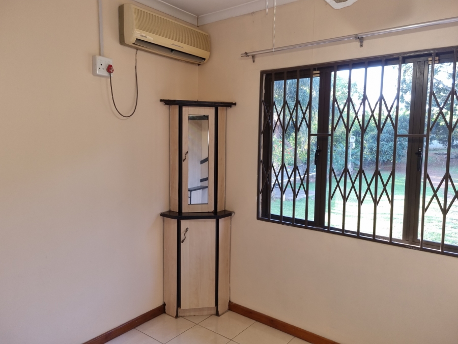 To Let 4 Bedroom Property for Rent in Sunningdale KwaZulu-Natal