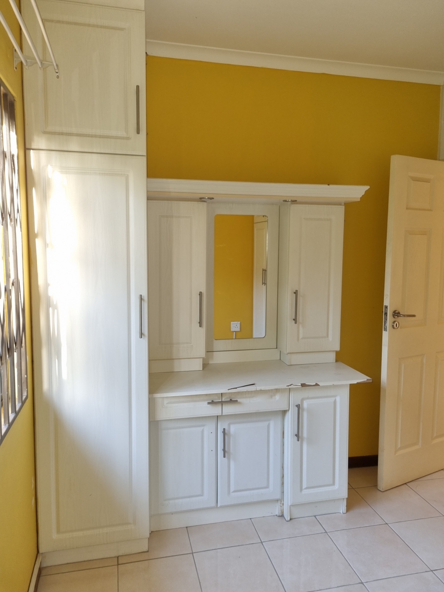 To Let 4 Bedroom Property for Rent in Sunningdale KwaZulu-Natal