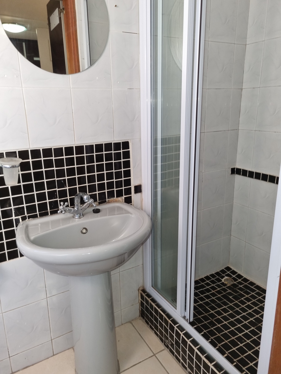 To Let 4 Bedroom Property for Rent in Sunningdale KwaZulu-Natal