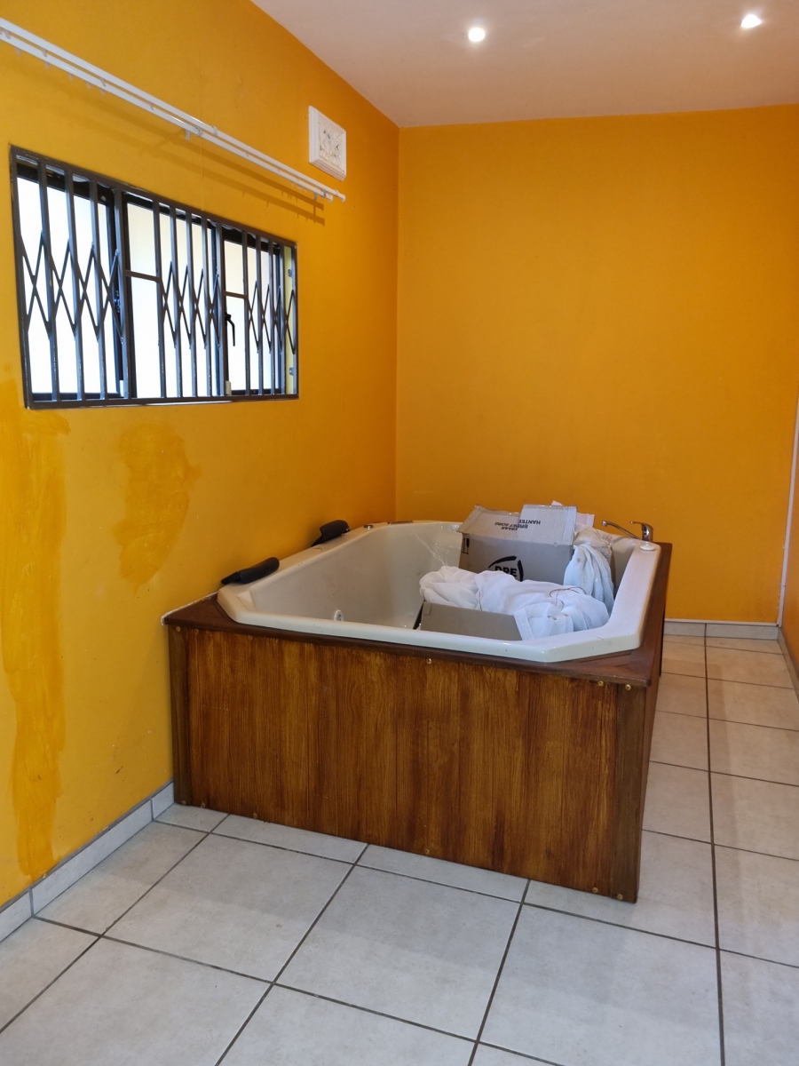 To Let 4 Bedroom Property for Rent in Sunningdale KwaZulu-Natal