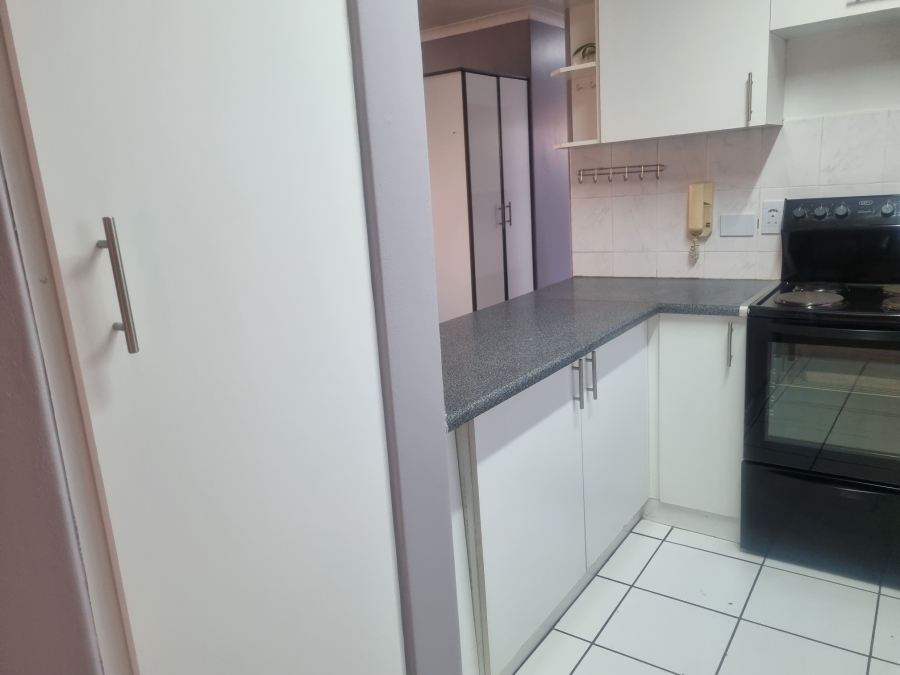 To Let 2 Bedroom Property for Rent in Athlone KwaZulu-Natal