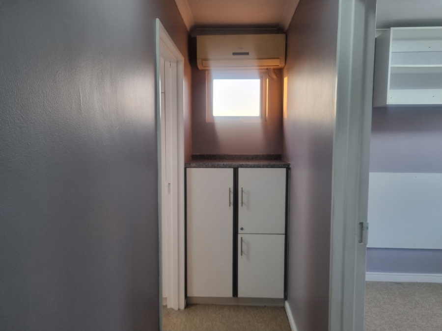 To Let 2 Bedroom Property for Rent in Athlone KwaZulu-Natal