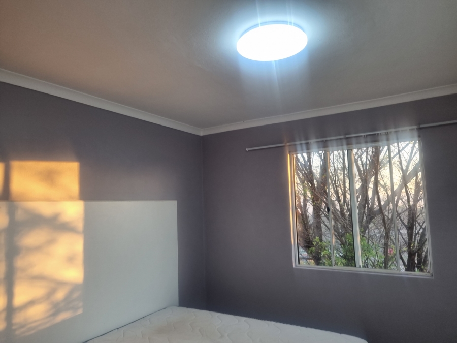 To Let 2 Bedroom Property for Rent in Athlone KwaZulu-Natal
