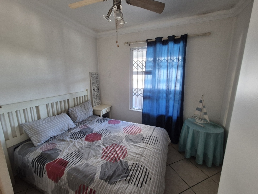 To Let 3 Bedroom Property for Rent in St Michaels On Sea KwaZulu-Natal