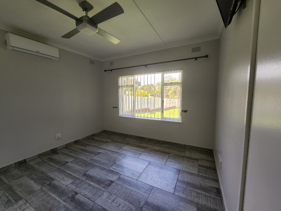 To Let 3 Bedroom Property for Rent in Shelly Beach KwaZulu-Natal