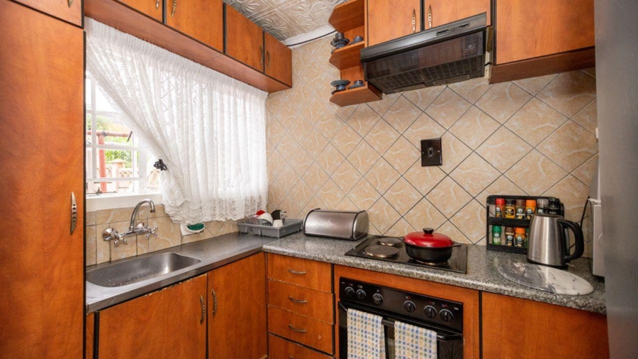 2 Bedroom Property for Sale in Grove End KwaZulu-Natal