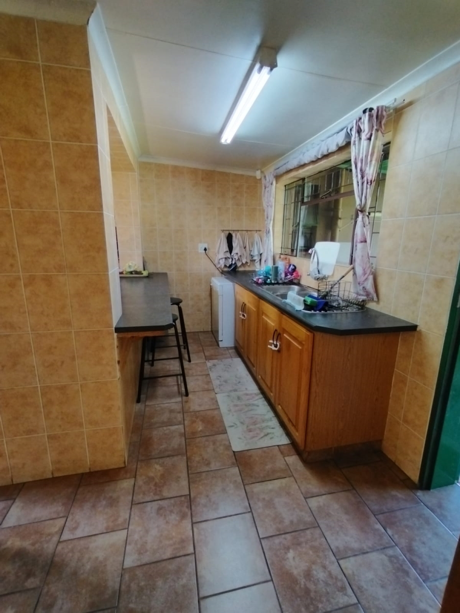 To Let 4 Bedroom Property for Rent in Sunnyridge KwaZulu-Natal