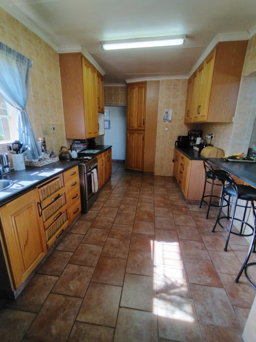 To Let 4 Bedroom Property for Rent in Sunnyridge KwaZulu-Natal