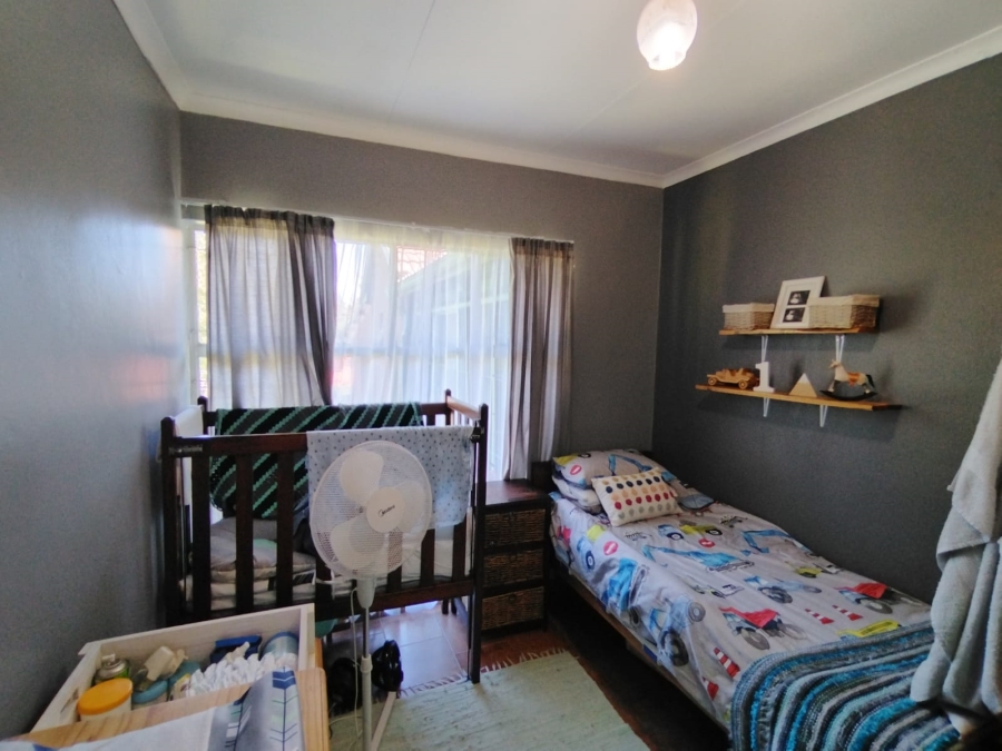 To Let 4 Bedroom Property for Rent in Sunnyridge KwaZulu-Natal