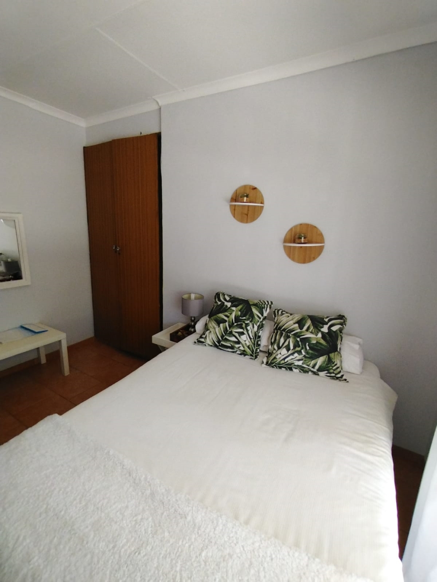 To Let 4 Bedroom Property for Rent in Sunnyridge KwaZulu-Natal