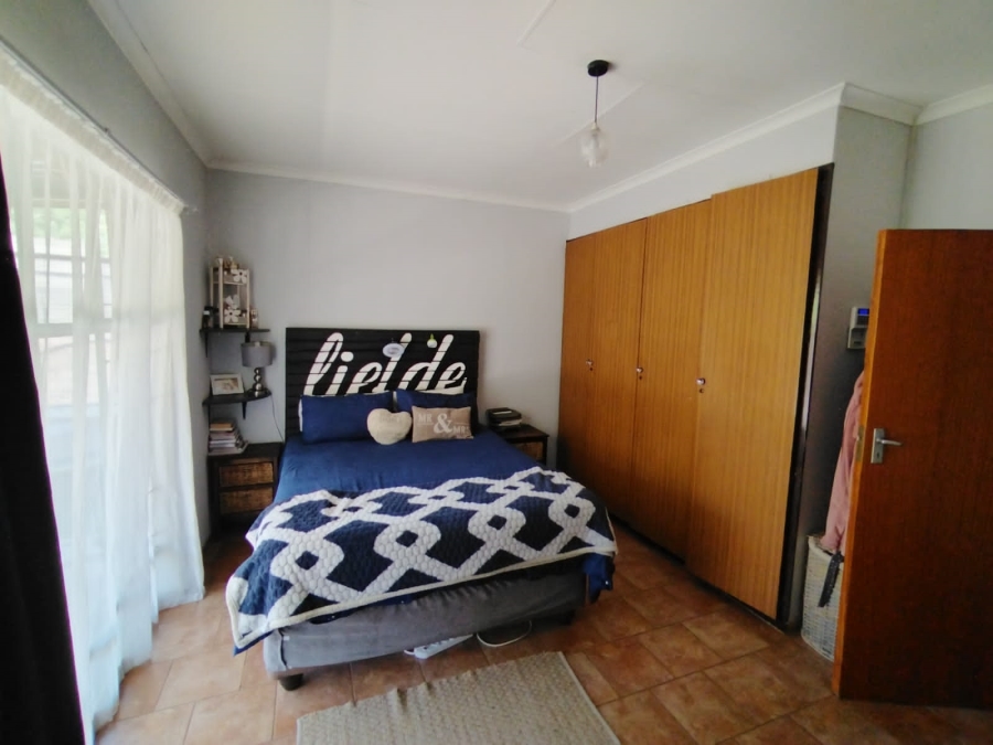 To Let 4 Bedroom Property for Rent in Sunnyridge KwaZulu-Natal