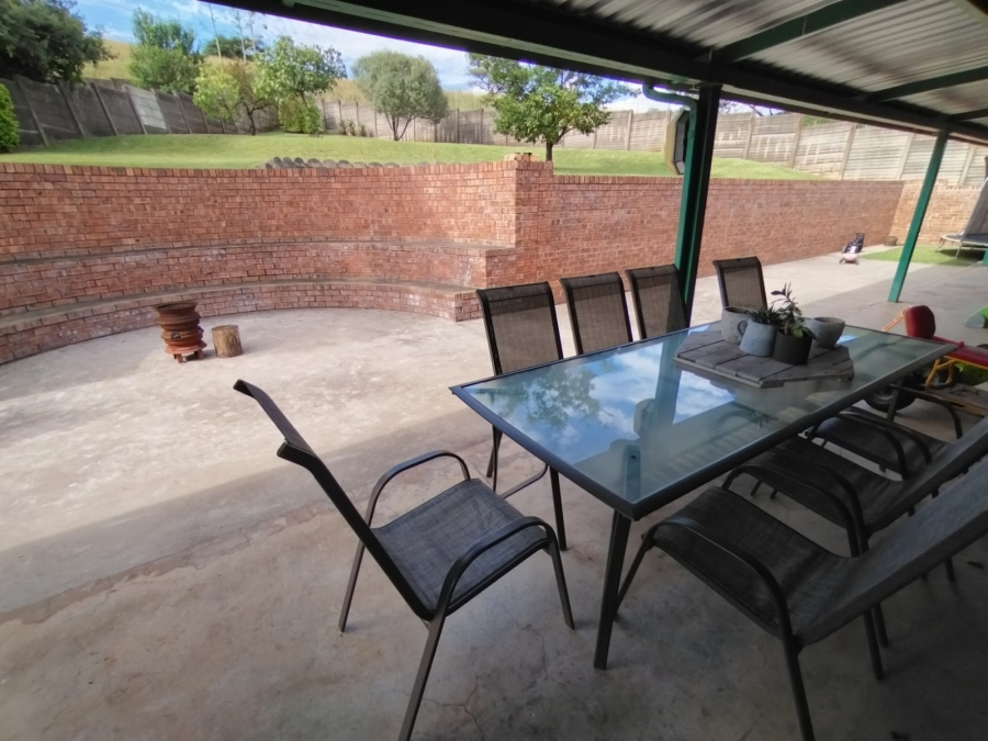 To Let 4 Bedroom Property for Rent in Sunnyridge KwaZulu-Natal