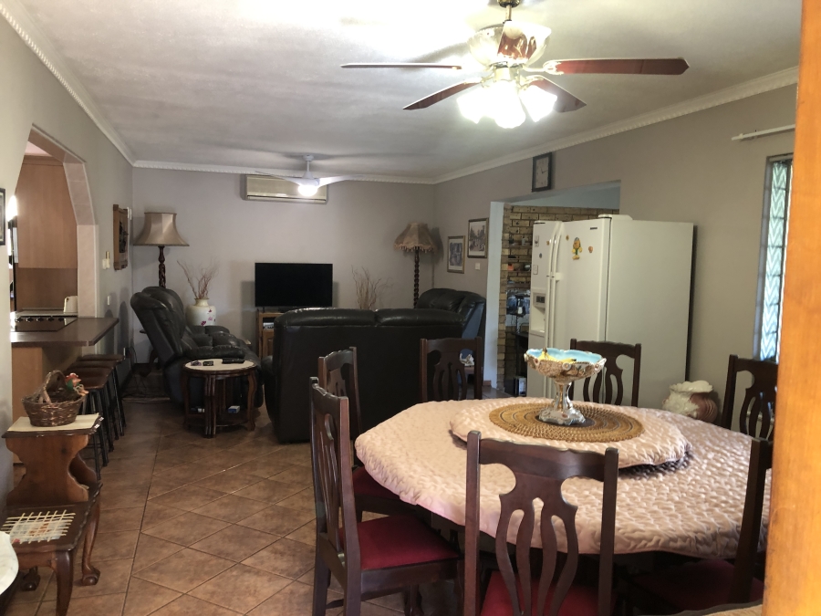 3 Bedroom Property for Sale in Manaba Beach KwaZulu-Natal