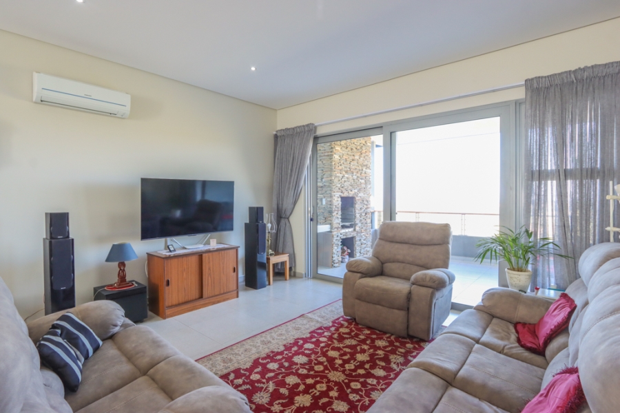 2 Bedroom Property for Sale in Renishaw Hills KwaZulu-Natal