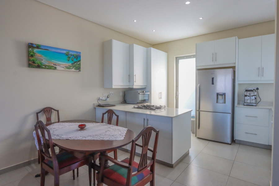 2 Bedroom Property for Sale in Renishaw Hills KwaZulu-Natal