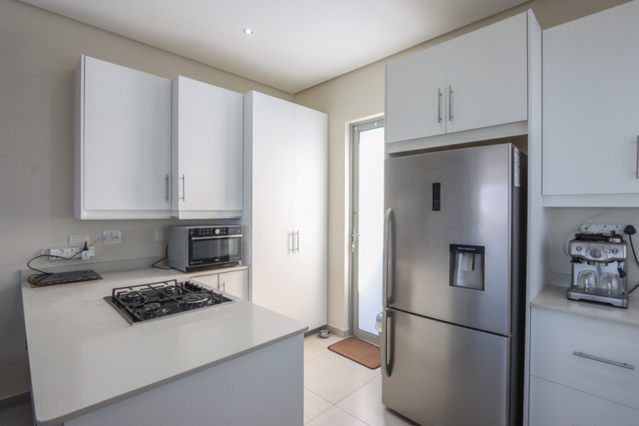 2 Bedroom Property for Sale in Renishaw Hills KwaZulu-Natal