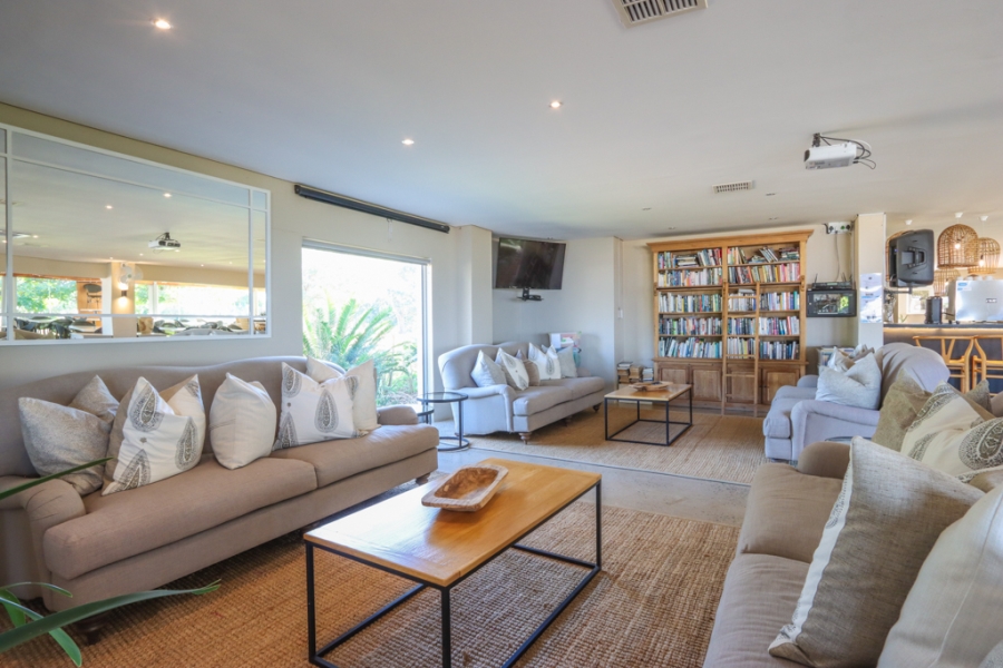 2 Bedroom Property for Sale in Renishaw Hills KwaZulu-Natal