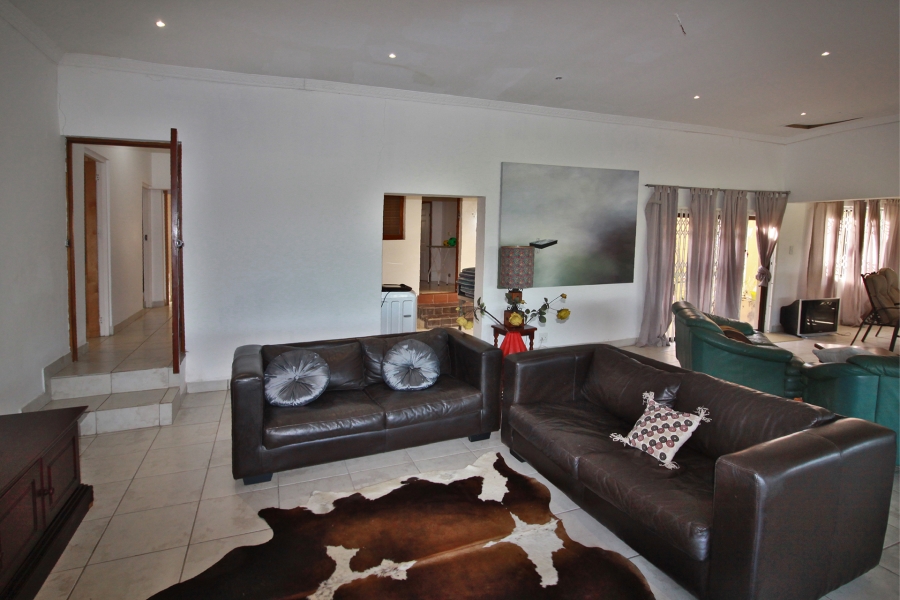 5 Bedroom Property for Sale in Woodgrange KwaZulu-Natal