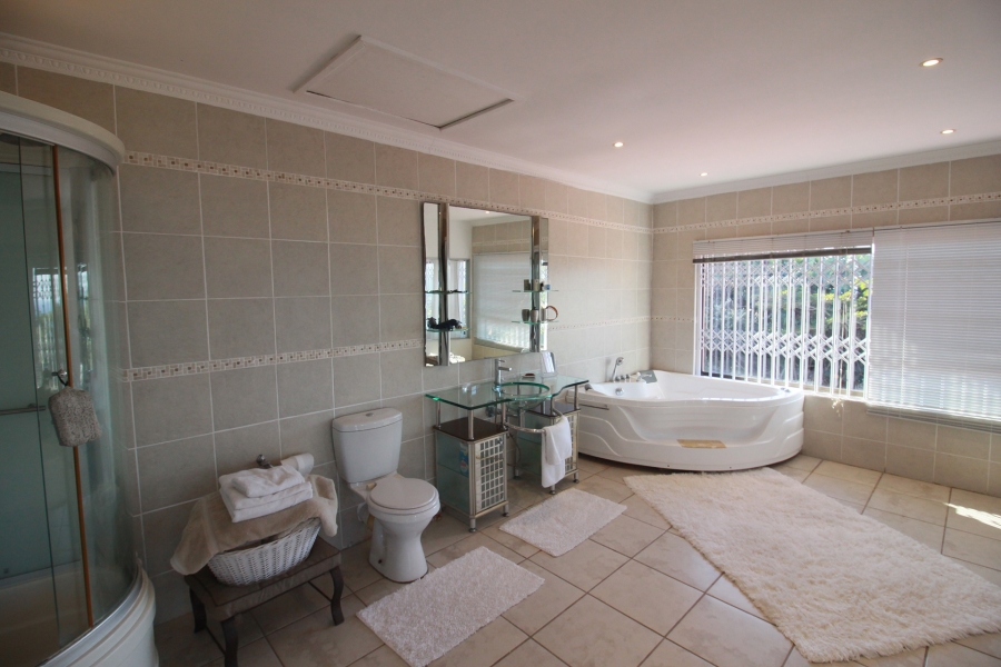 5 Bedroom Property for Sale in Woodgrange KwaZulu-Natal