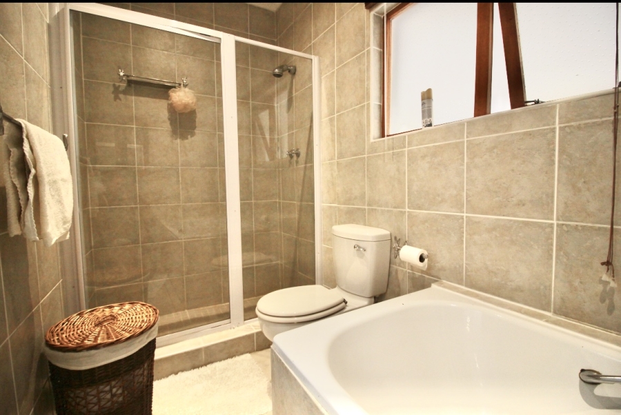 5 Bedroom Property for Sale in Woodgrange KwaZulu-Natal