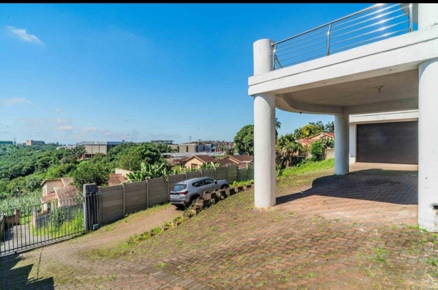 5 Bedroom Property for Sale in Shallcross KwaZulu-Natal