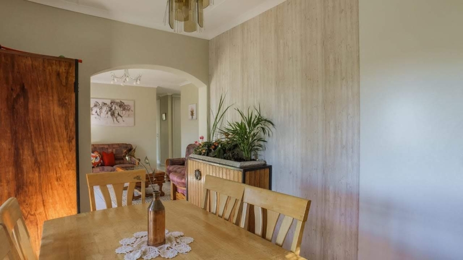 4 Bedroom Property for Sale in Queensburgh KwaZulu-Natal