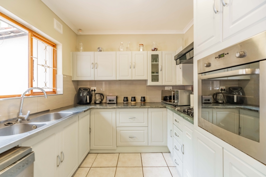 3 Bedroom Property for Sale in Queensburgh KwaZulu-Natal