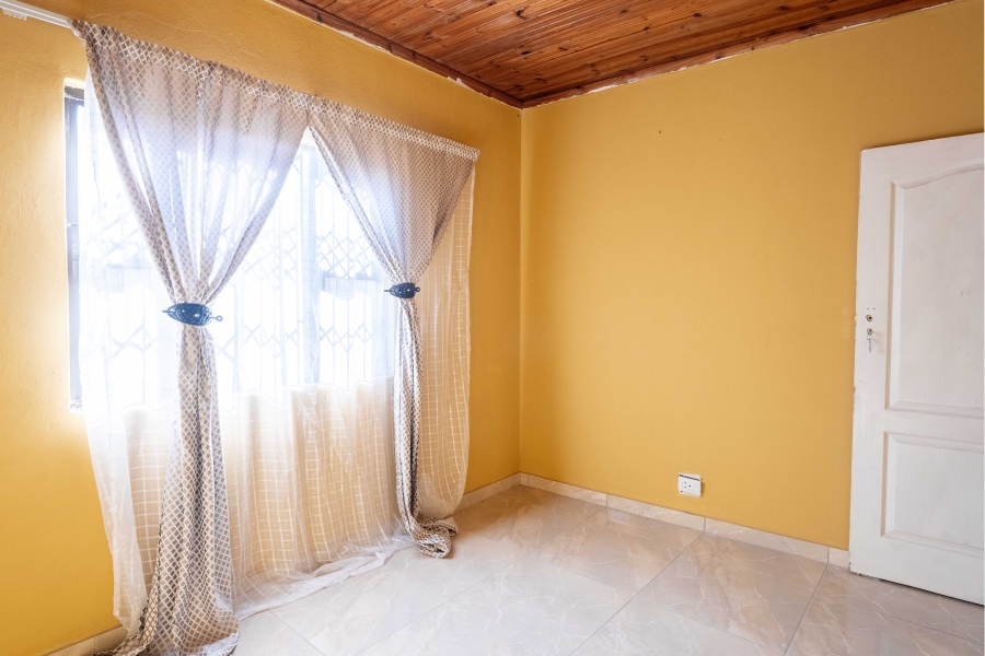 3 Bedroom Property for Sale in Lovu KwaZulu-Natal