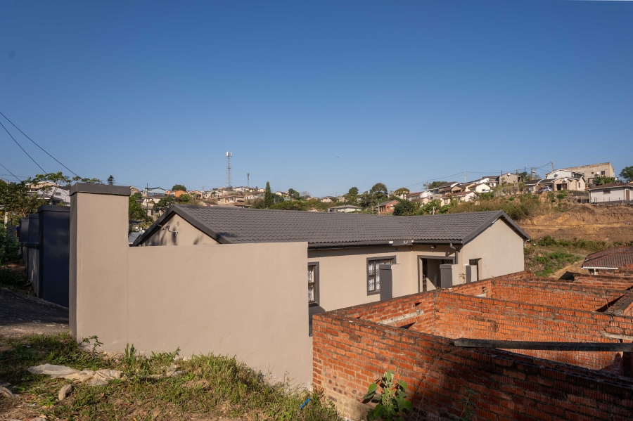 3 Bedroom Property for Sale in Lovu KwaZulu-Natal