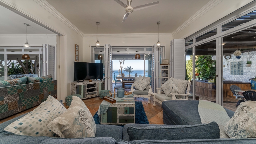 7 Bedroom Property for Sale in Sheffield Beach KwaZulu-Natal