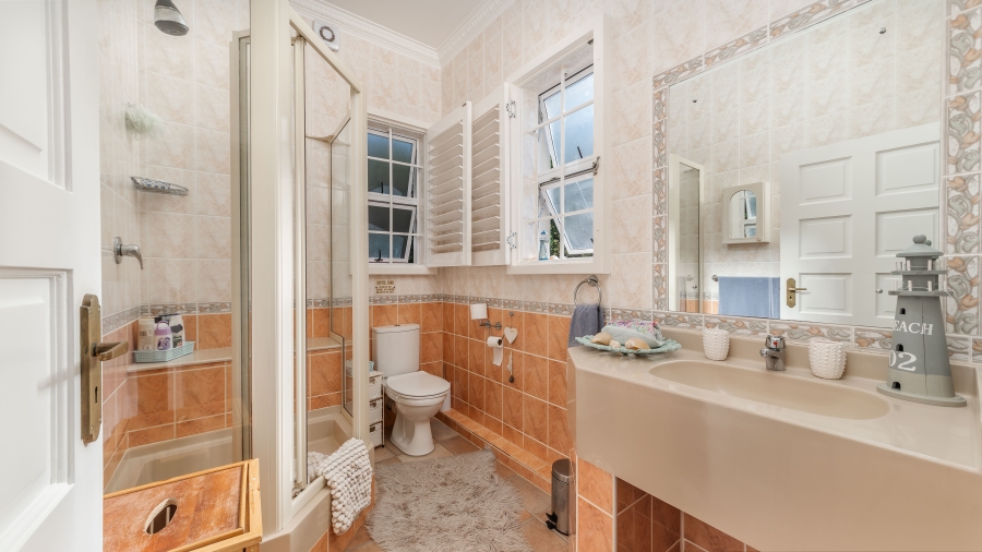 7 Bedroom Property for Sale in Sheffield Beach KwaZulu-Natal