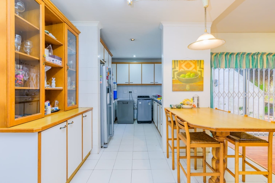 5 Bedroom Property for Sale in Ocean View KwaZulu-Natal