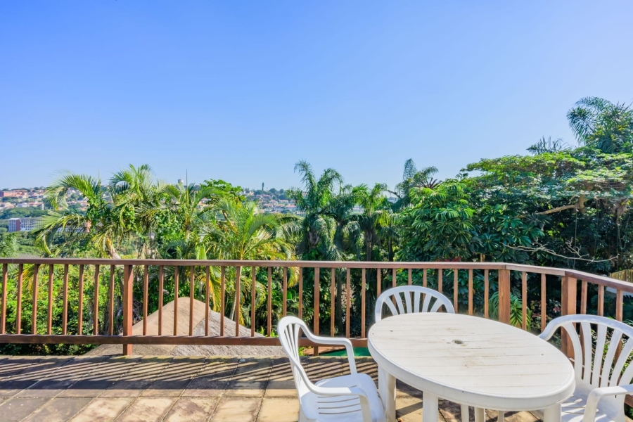 5 Bedroom Property for Sale in Ocean View KwaZulu-Natal