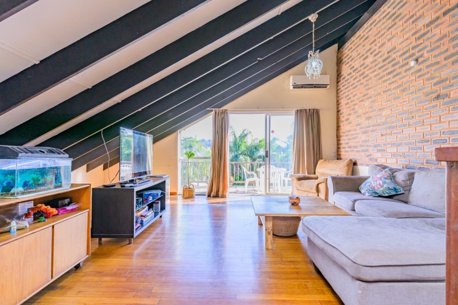 5 Bedroom Property for Sale in Ocean View KwaZulu-Natal