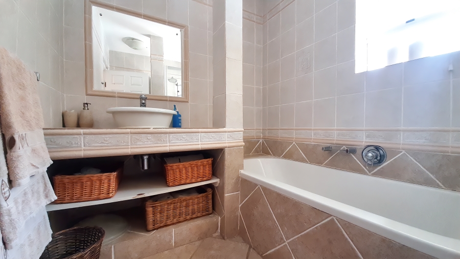 3 Bedroom Property for Sale in Sheffield Beach KwaZulu-Natal