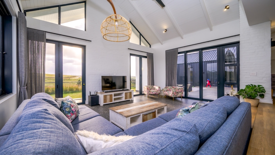 5 Bedroom Property for Sale in Springvale Country Estate KwaZulu-Natal