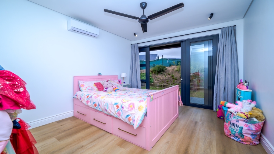 5 Bedroom Property for Sale in Springvale Country Estate KwaZulu-Natal