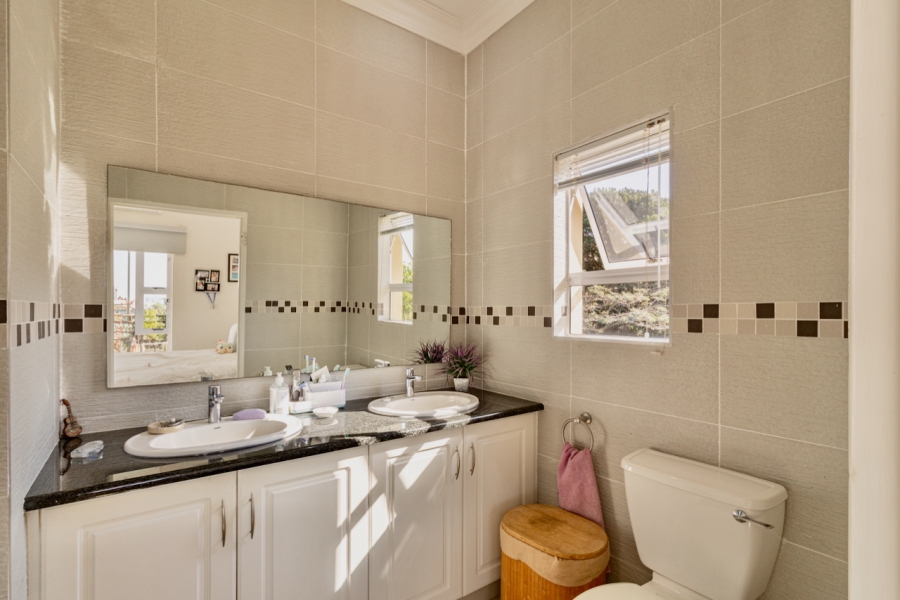 4 Bedroom Property for Sale in Ballito Central KwaZulu-Natal