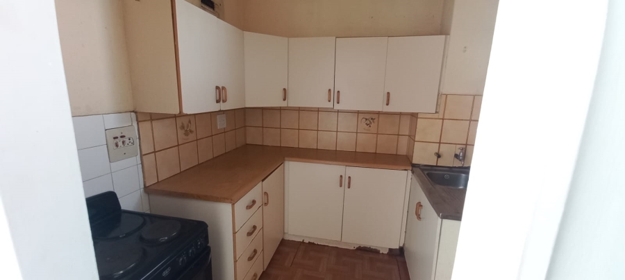 To Let 2 Bedroom Property for Rent in Essenwood KwaZulu-Natal